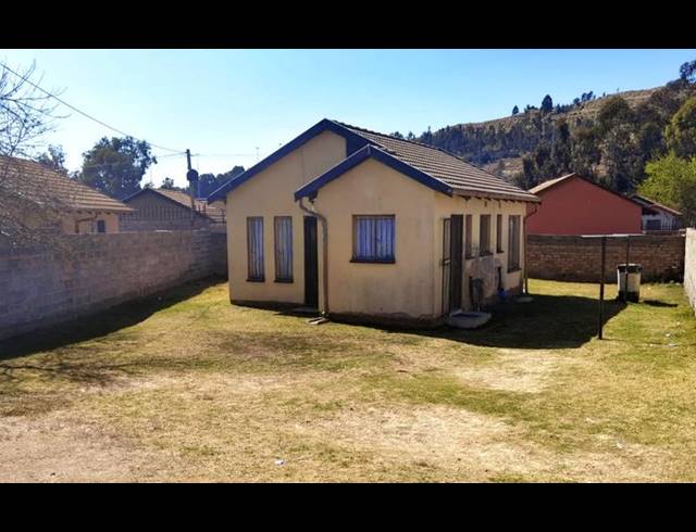 2 BEDROOM HOUSE FOR SALE IN DIEPKLOOF